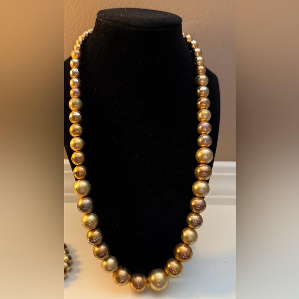 Casual Corner Gold Bead Necklace